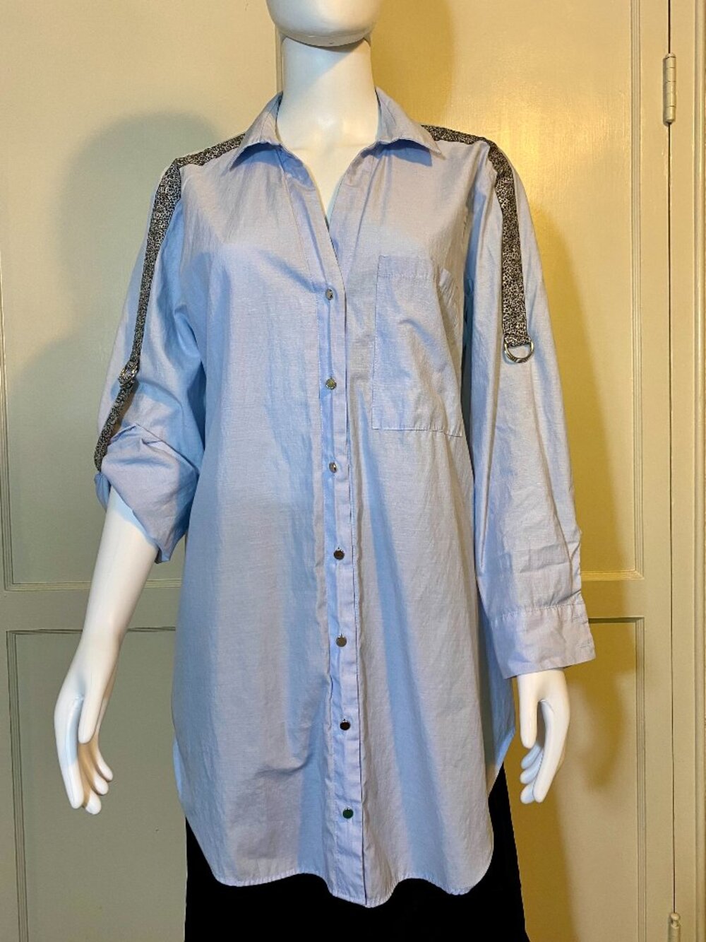 ZARA Women's Blue Button-Up Shirt Tunic Long Adjustable Buckle Sleeve Sz Large